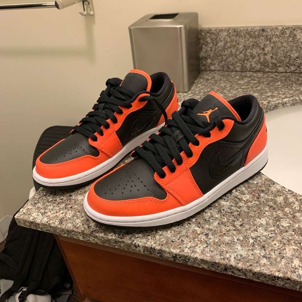 Jordan 1 low burnt turf orange